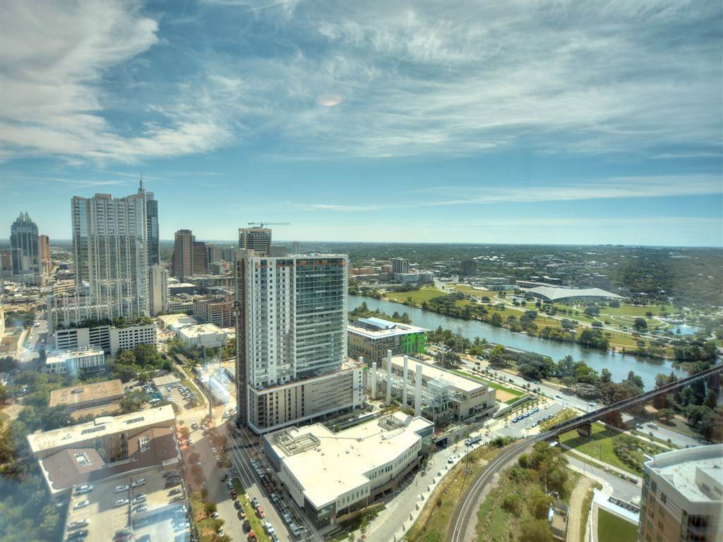 300 Bowie St - Photo 1