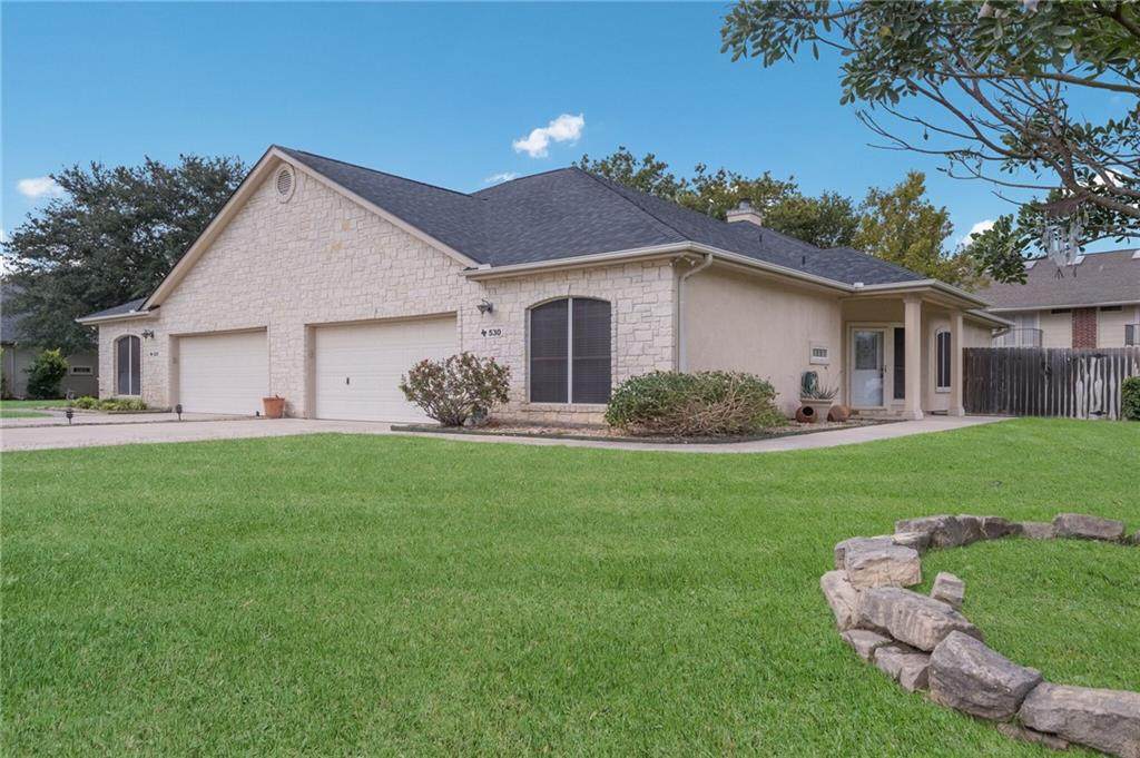530 Blue Heron Ln - Photo 1