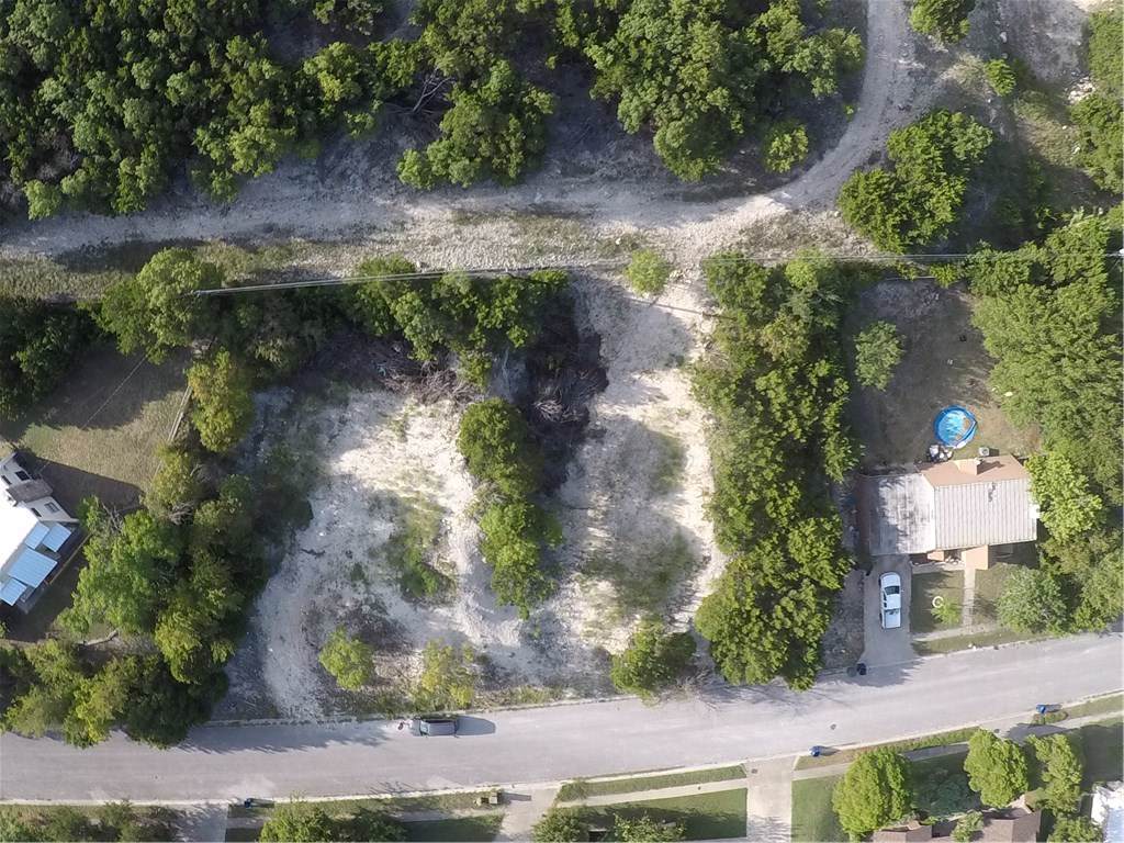 910 Davie Lee Dr - Photo 1