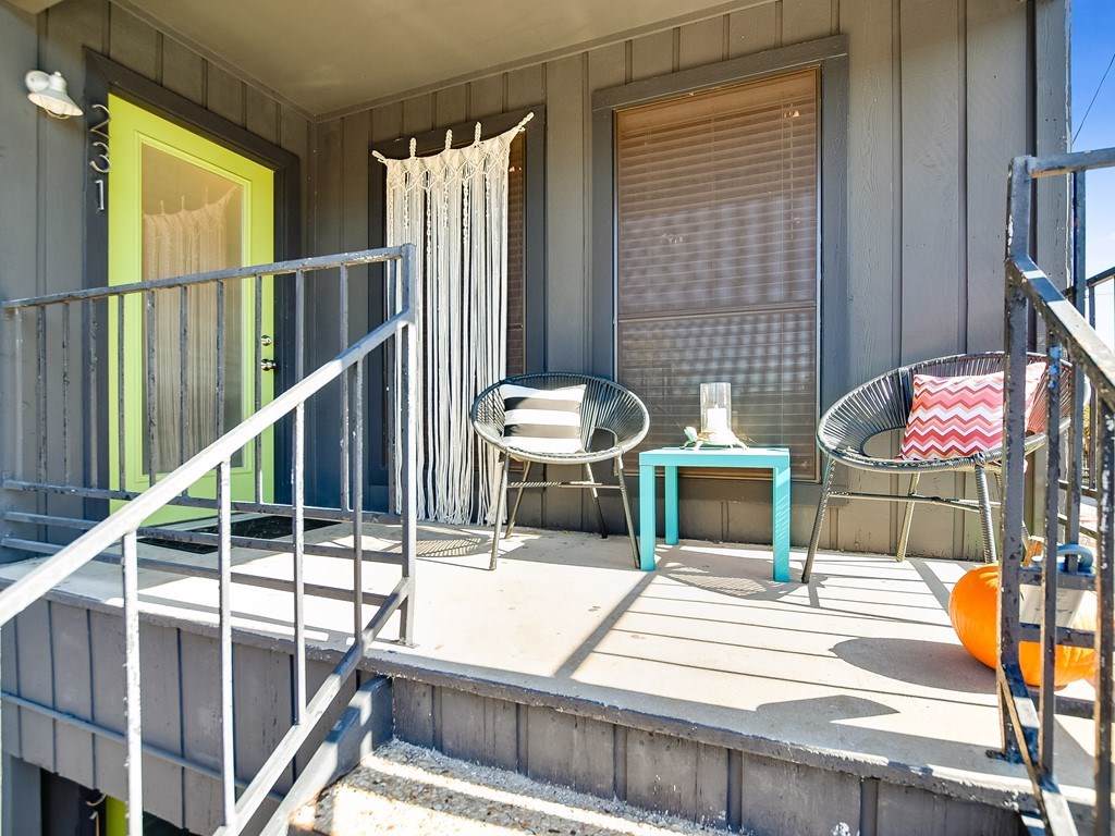 909 Reinli St - Photo 1
