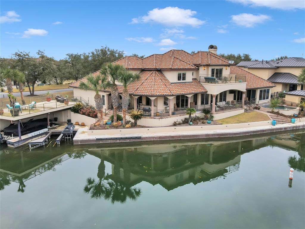 301 Matern Ct - Photo 1