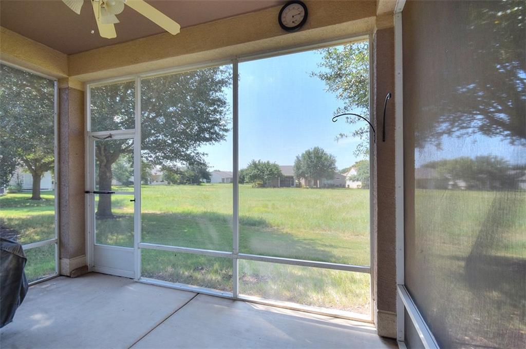 316 Crockett Loop - Photo 1
