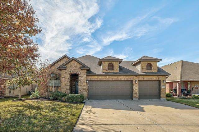109 Prospector Ln - Photo 1