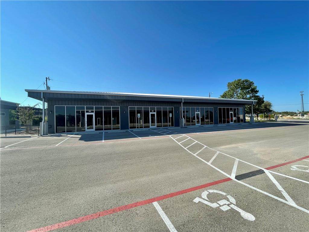 706 Leander Dr - Photo 1
