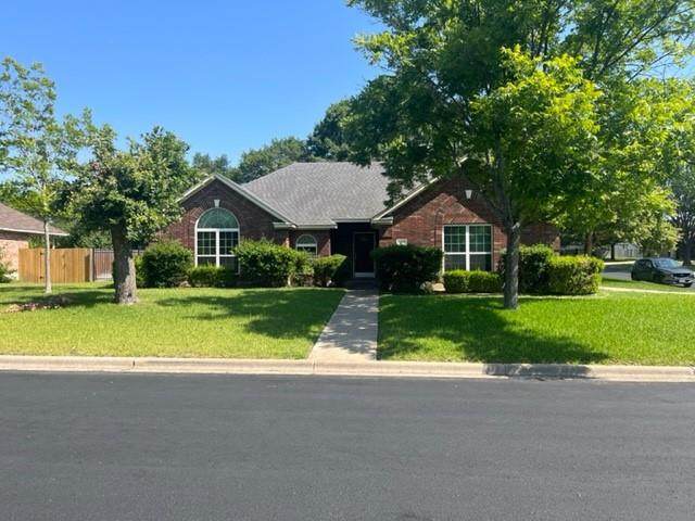 210 Valley Dr - Photo 1