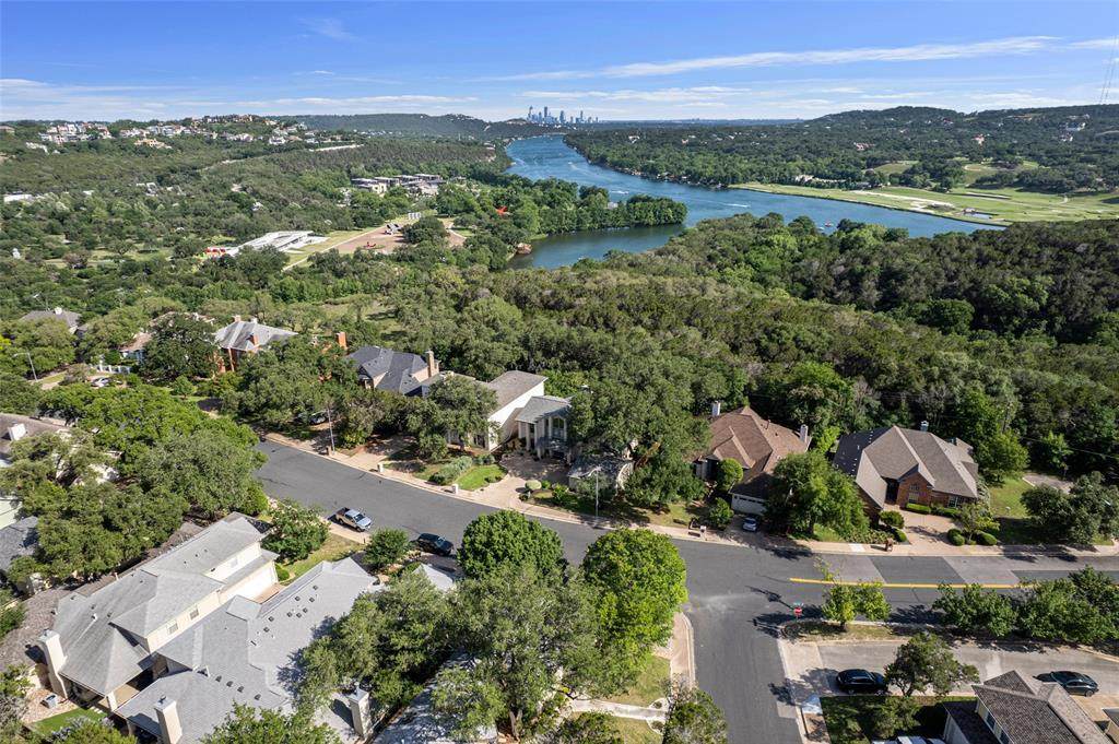 https://bt-photos.global.ssl.fastly.net/austin/orig_boomver_1_3531114-2.jpg