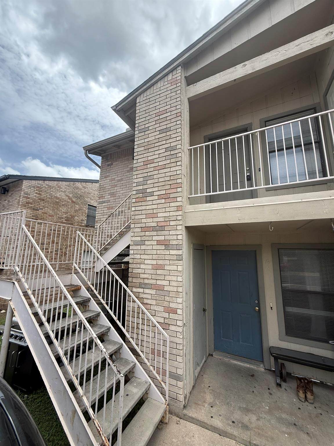 5501 Rose Hill Cir - Photo 1