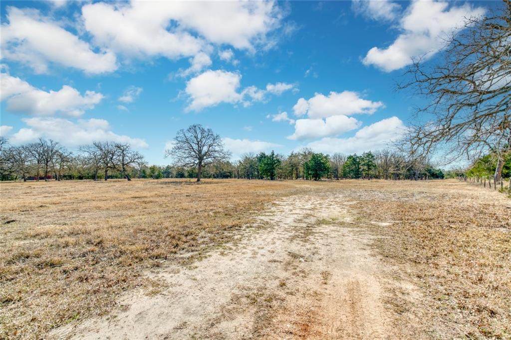 4638 Red Hollow Ln - Photo 1