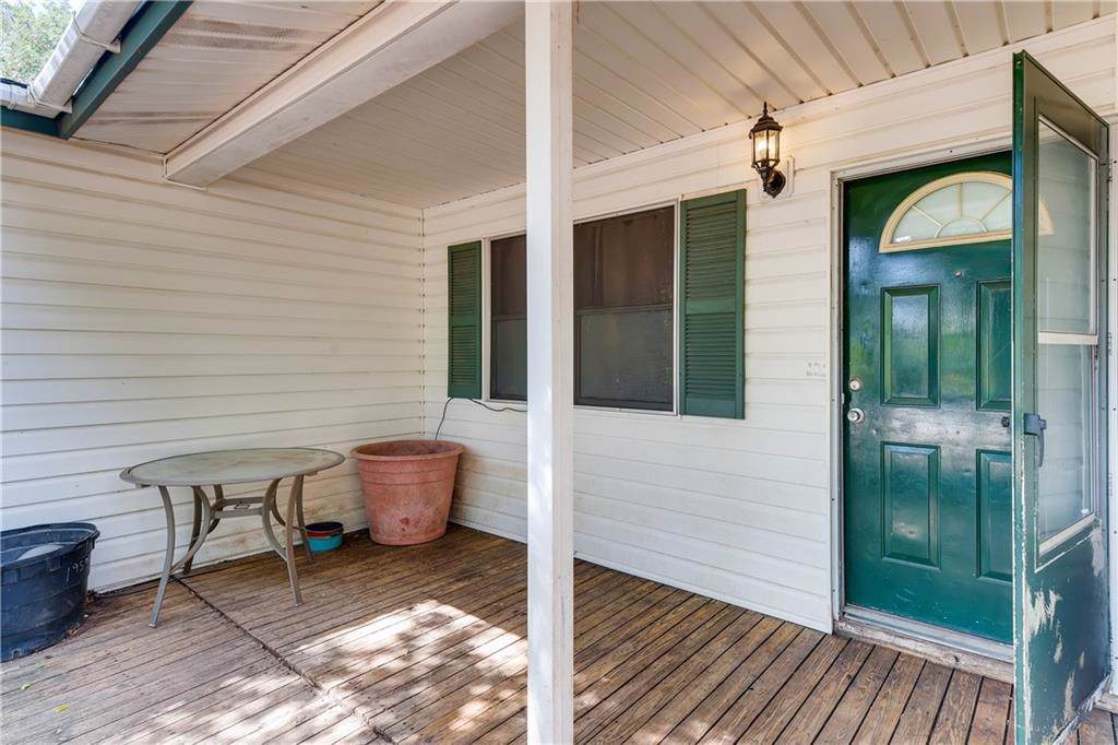 301 Sheila Dr - Photo 1