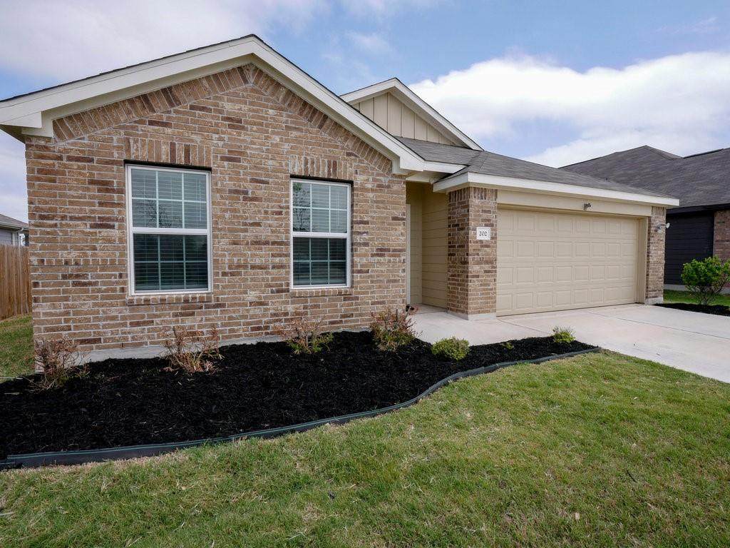 202 Helen Rd - Photo 1