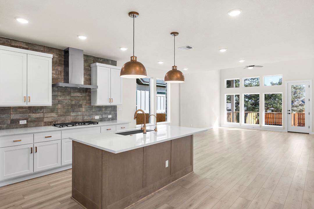 1174 North Roger Hanks Parkway - Photo 1