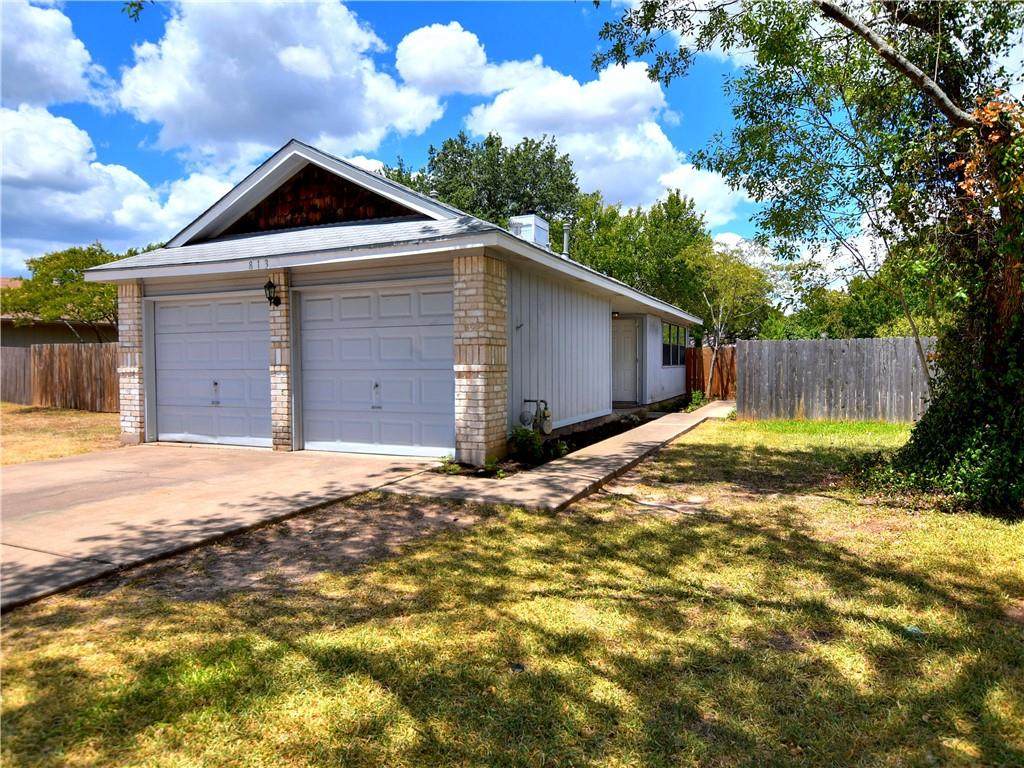 813 Primrose Ln - Photo 1
