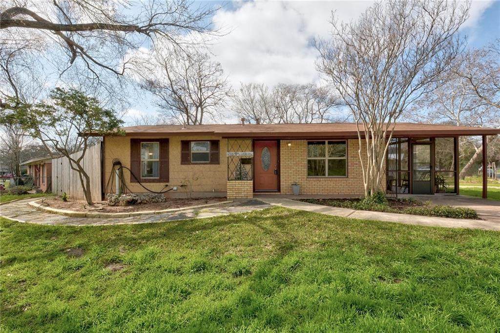 4900 Majestic Dr - Photo 1