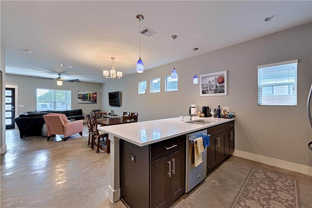 3000 Neal St - Photo 1