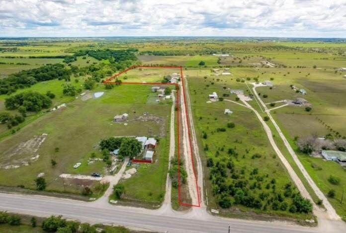 105 Private Road 923 - Photo 1