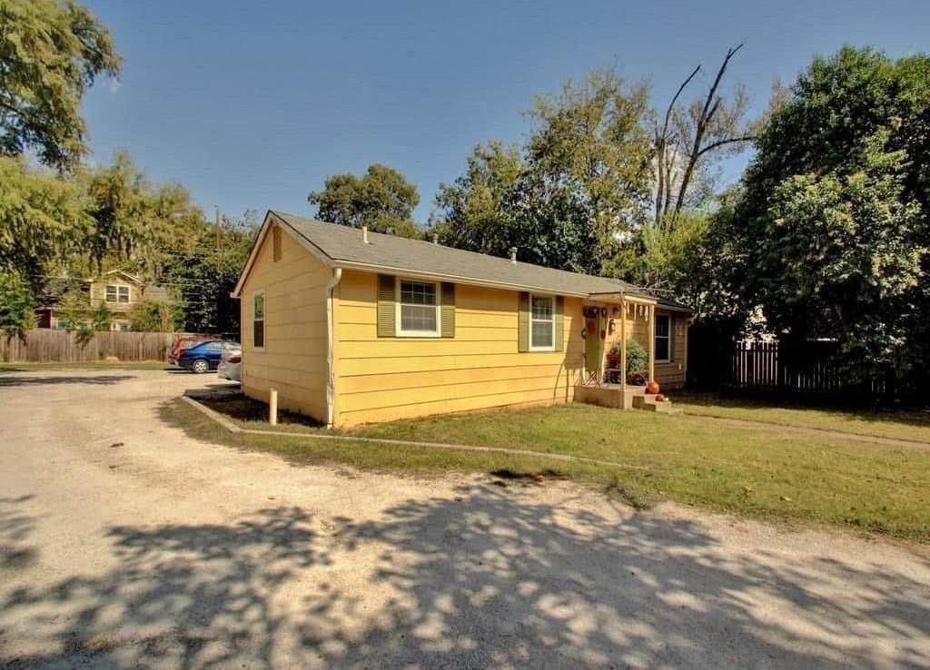 610 Genard St - Photo 1
