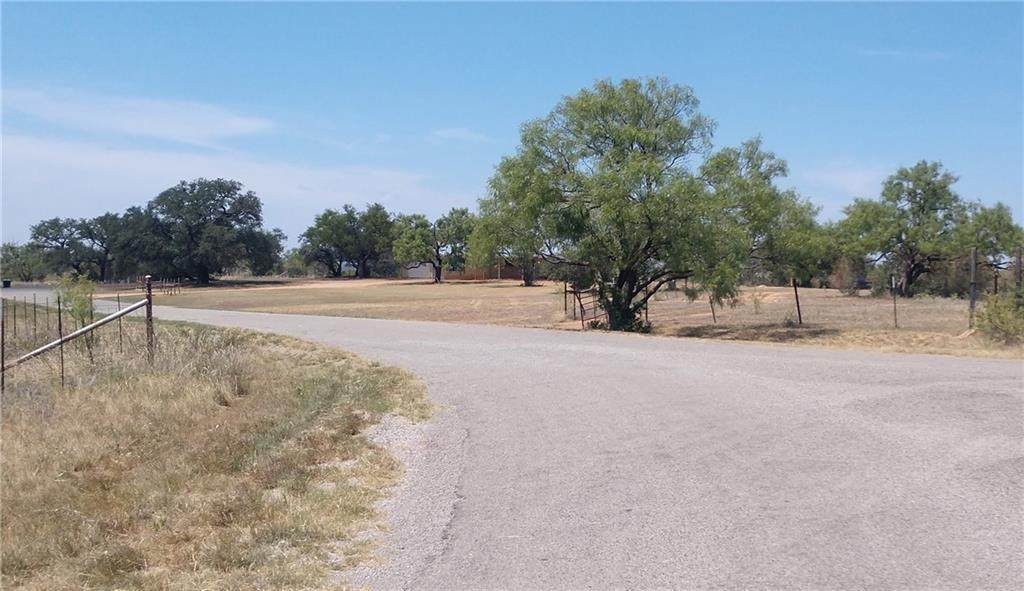 136 Valley View Cir - Photo 1