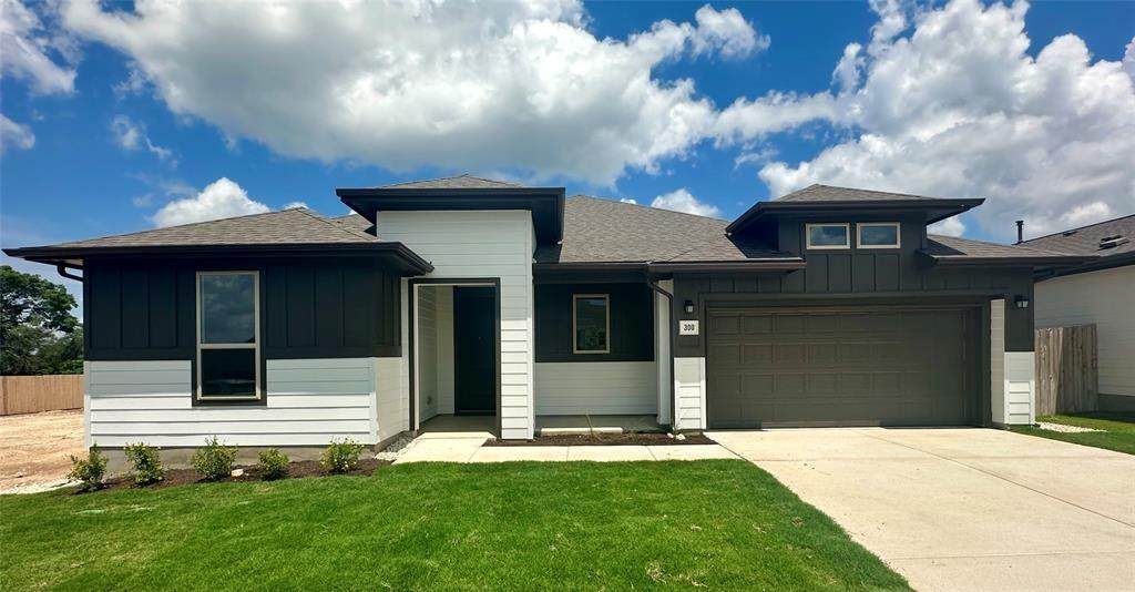 300 Treadwell Ln - Photo 1