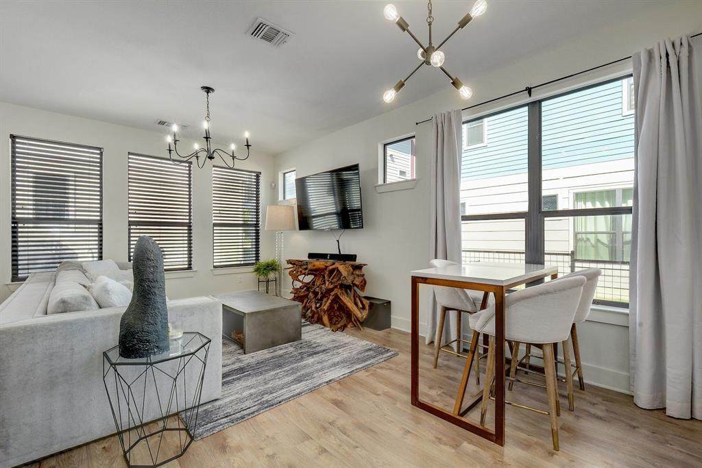 2017 Carlson Dr - Photo 1