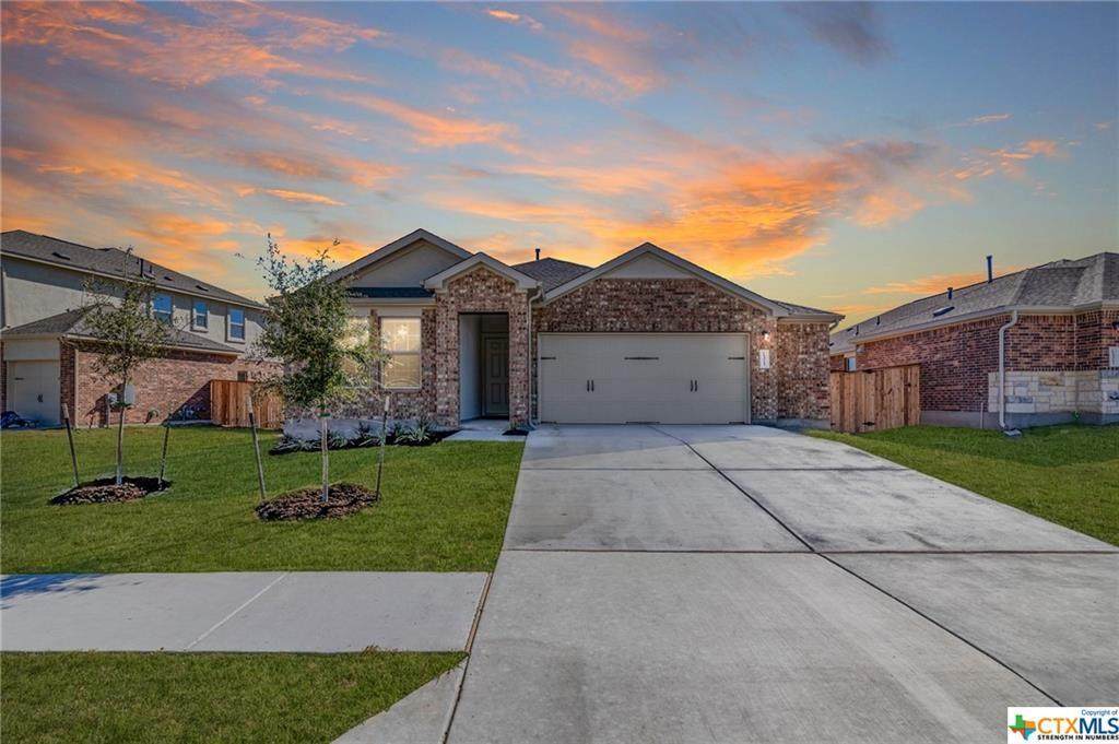 1325 Chad Dr - Photo 1