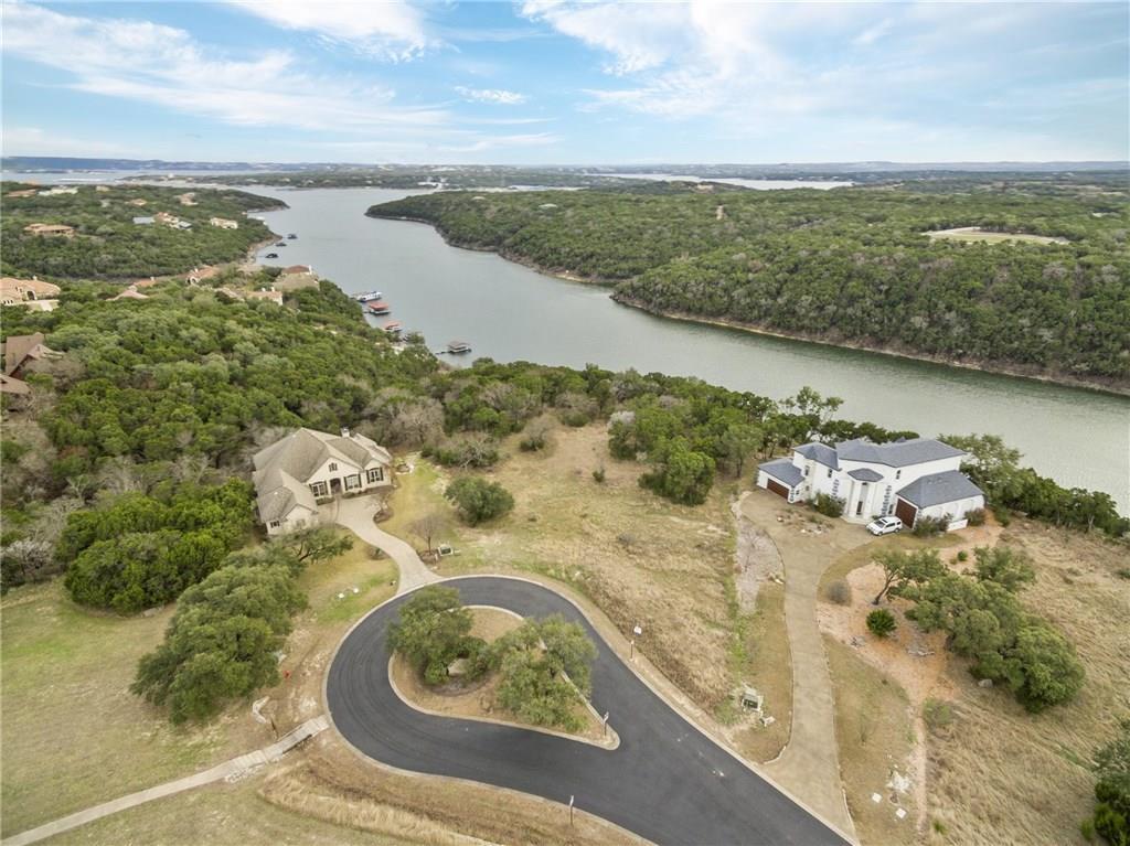 7204 Getaway Dr - Photo 1