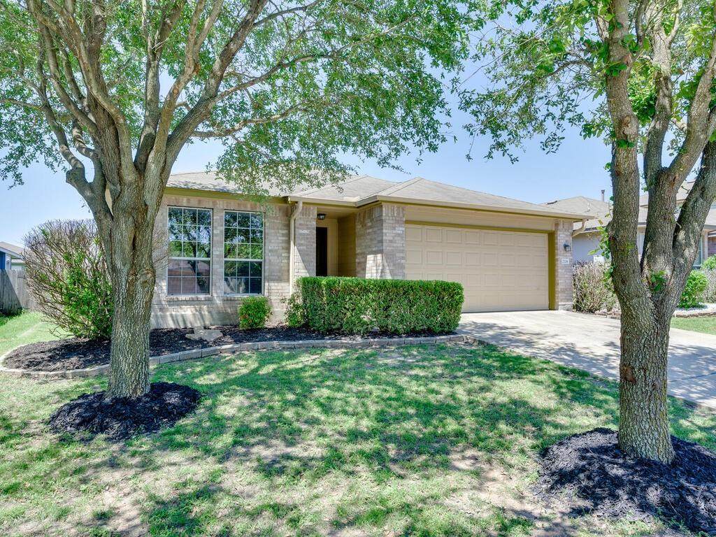 2708 Breezy Point Cv - Photo 1