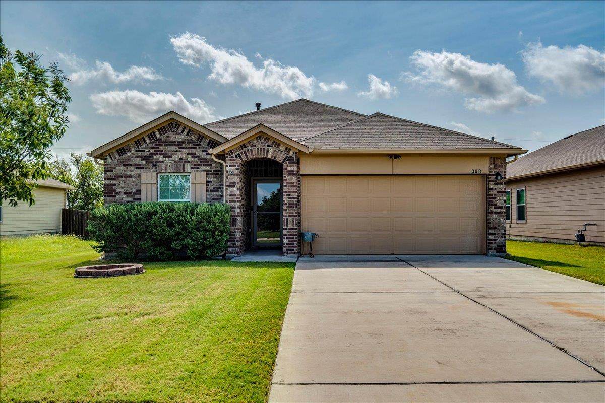 202 Hess Dr - Photo 1