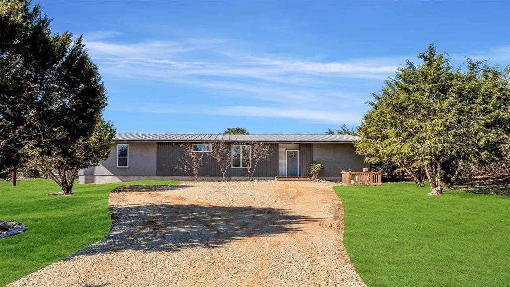 1231 Fir Ln - Photo 1