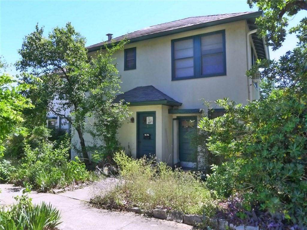 301 32nd St - Photo 1