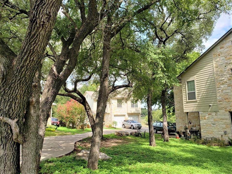 2903 Whisper Oaks Ln - Photo 1