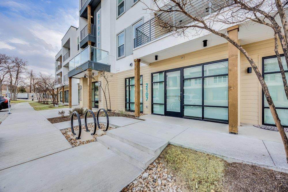 4801 Springdale Rd - Photo 1