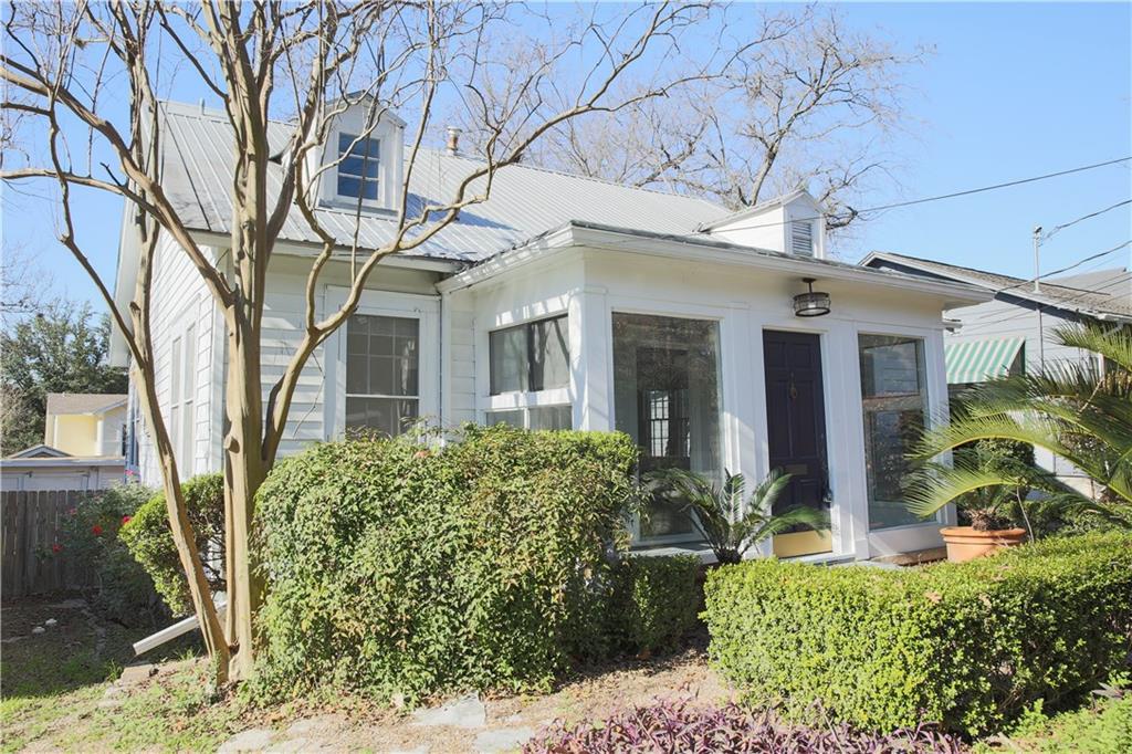 1704 Hartford Rd - Photo 1