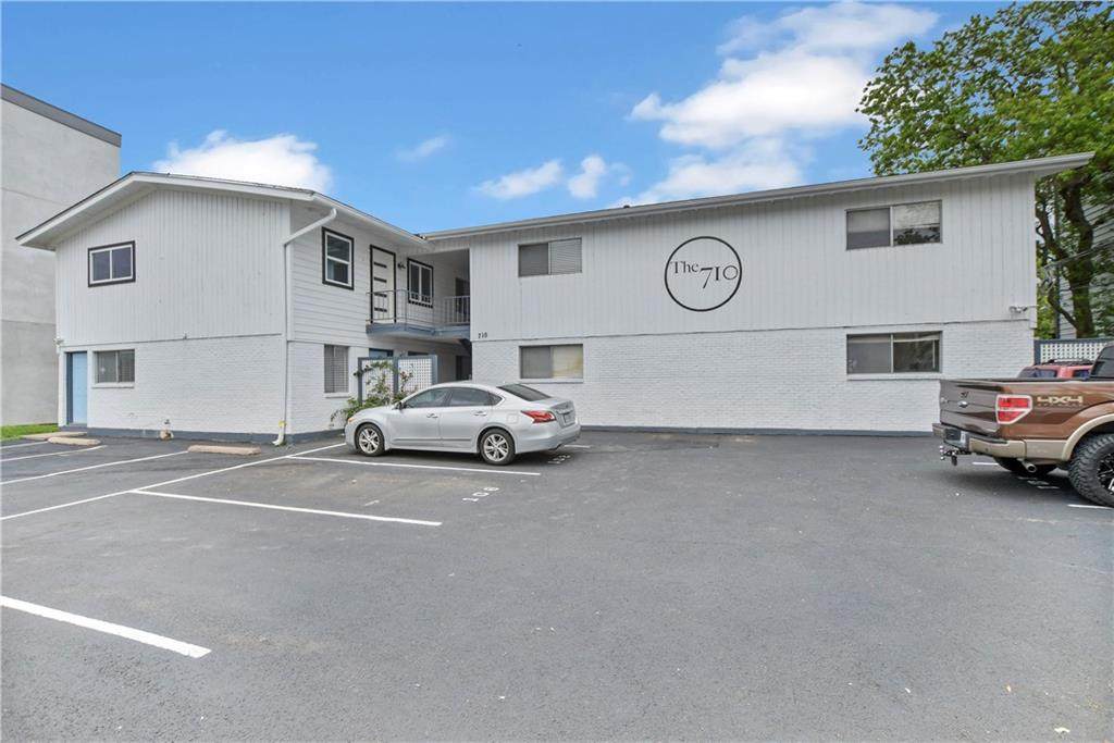 710 34 St - Photo 1