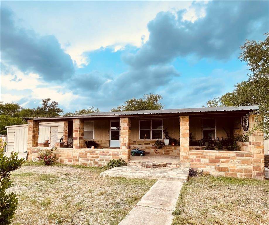 100 Windy Ln - Photo 1