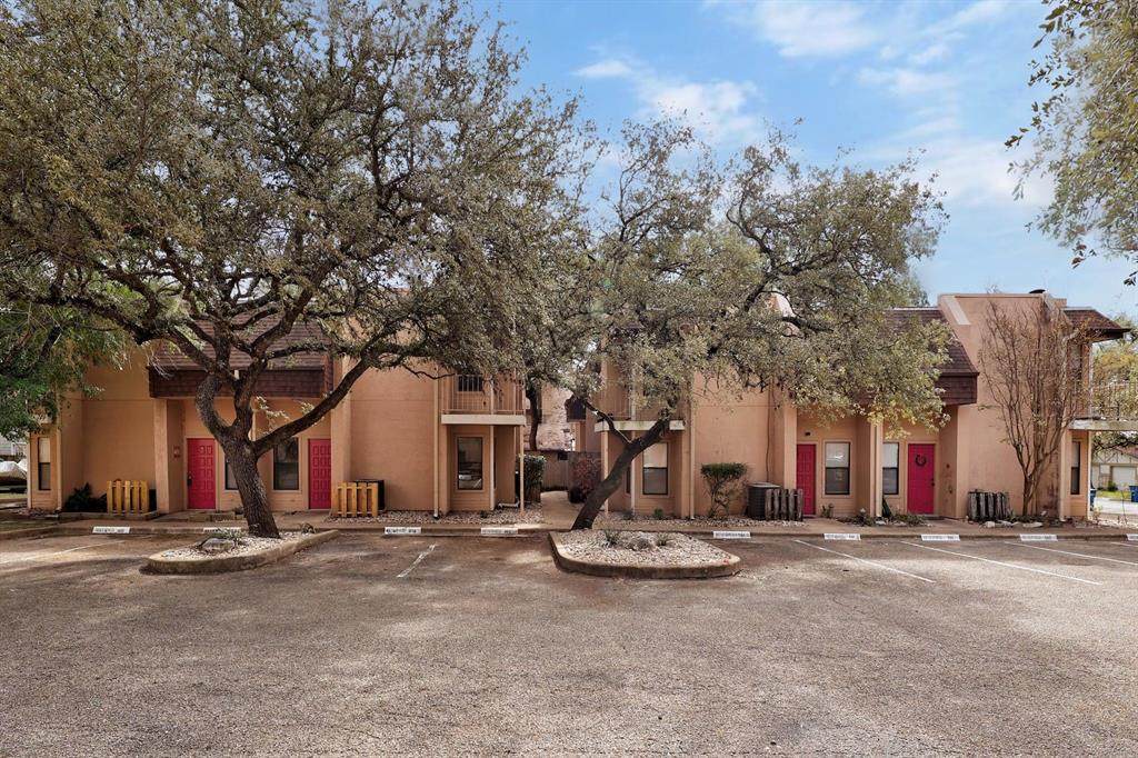 8418 Fathom Cir - Photo 1