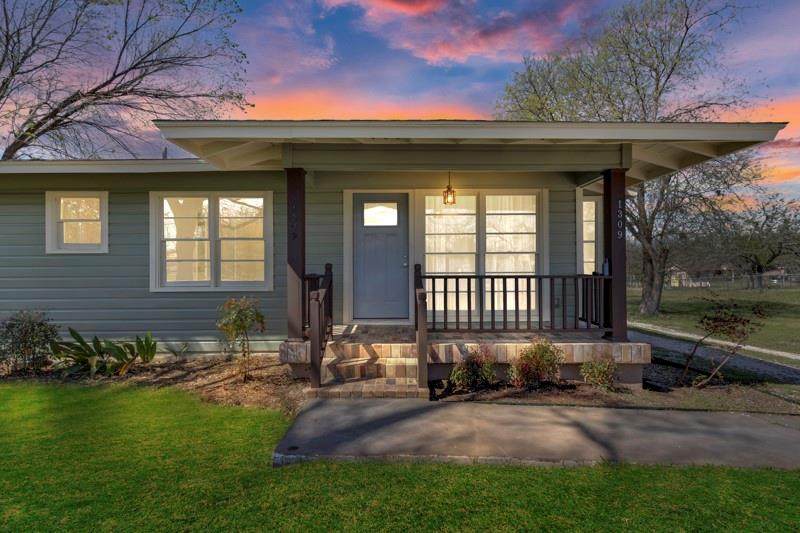 1309 Sloan St - Photo 1
