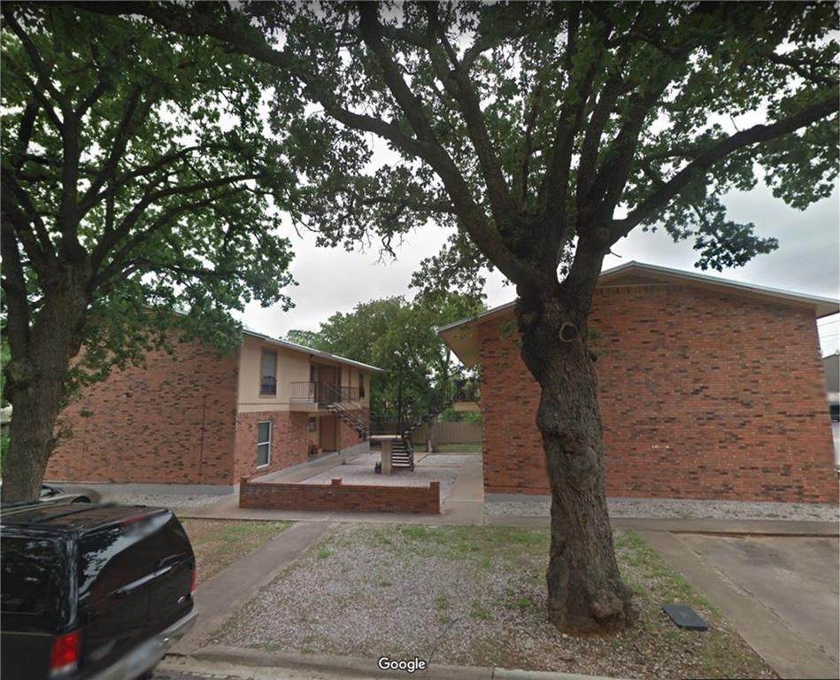 210 Vanderveer - Photo 1