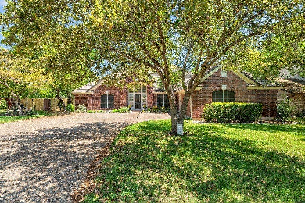 209 El Rio Dr - Photo 1