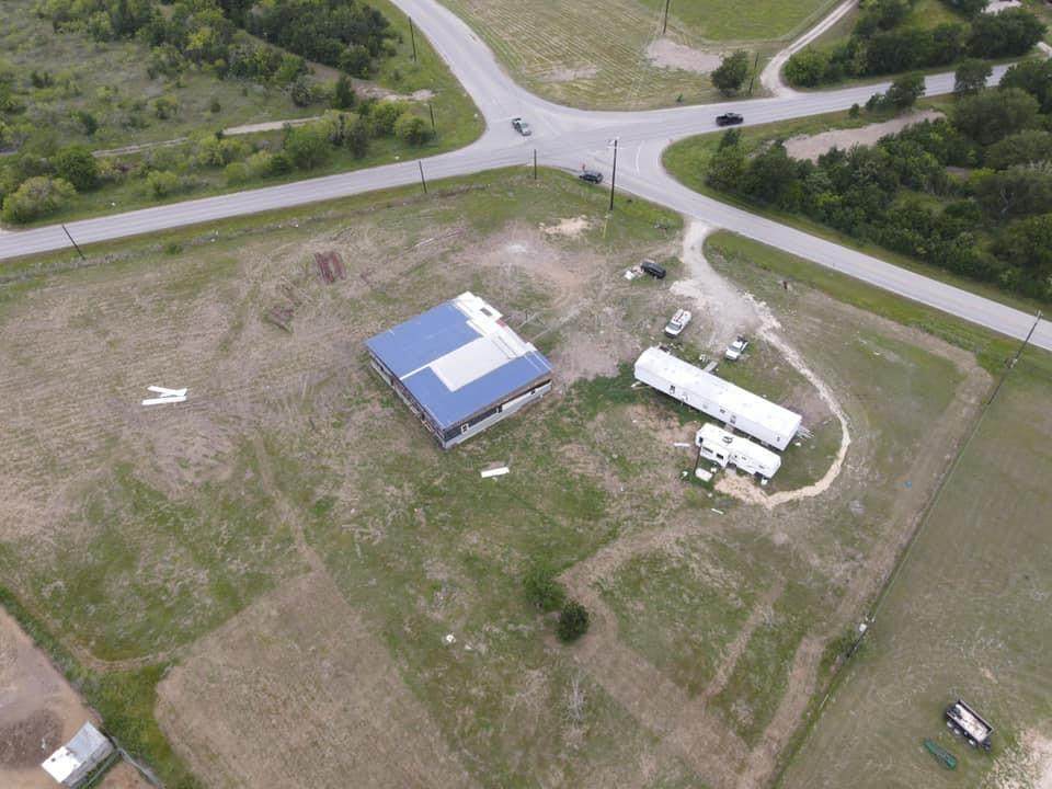 10401 Taylor Ln - Photo 1
