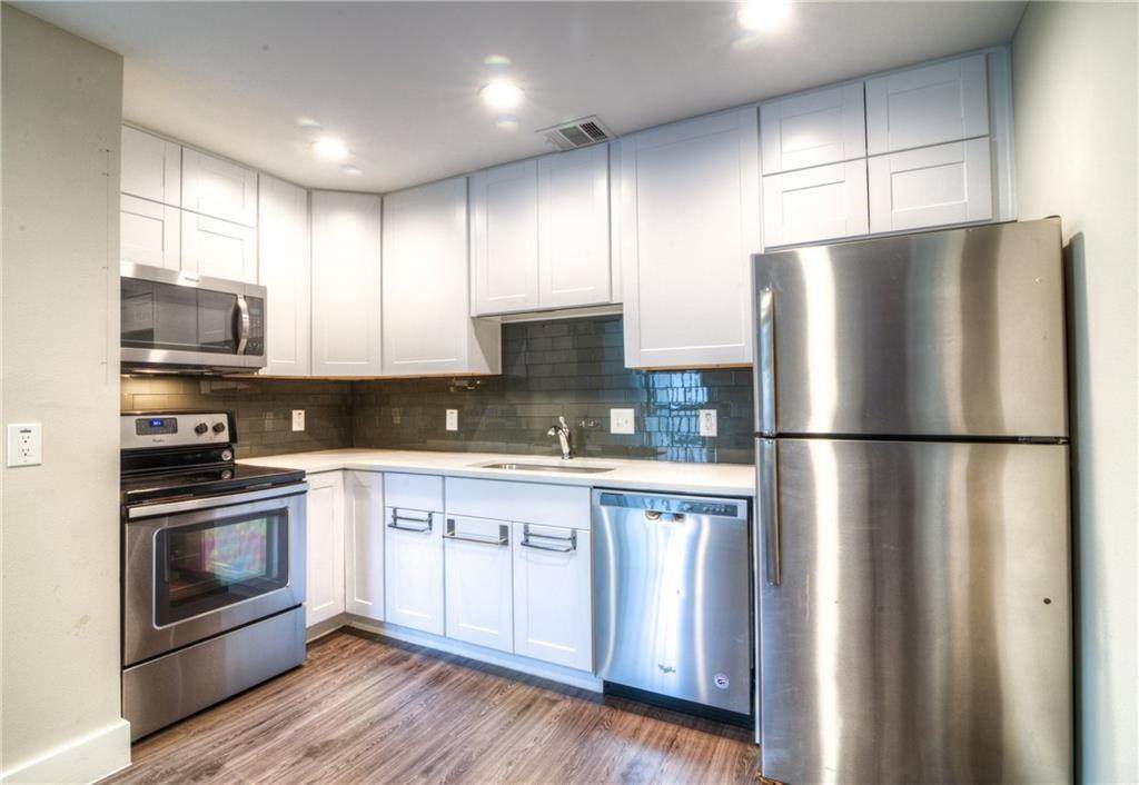 935 La Posada Dr - Photo 1