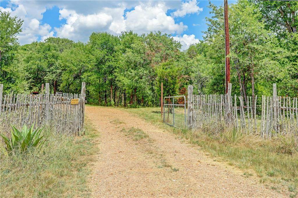 445 Waugh Way - Photo 1