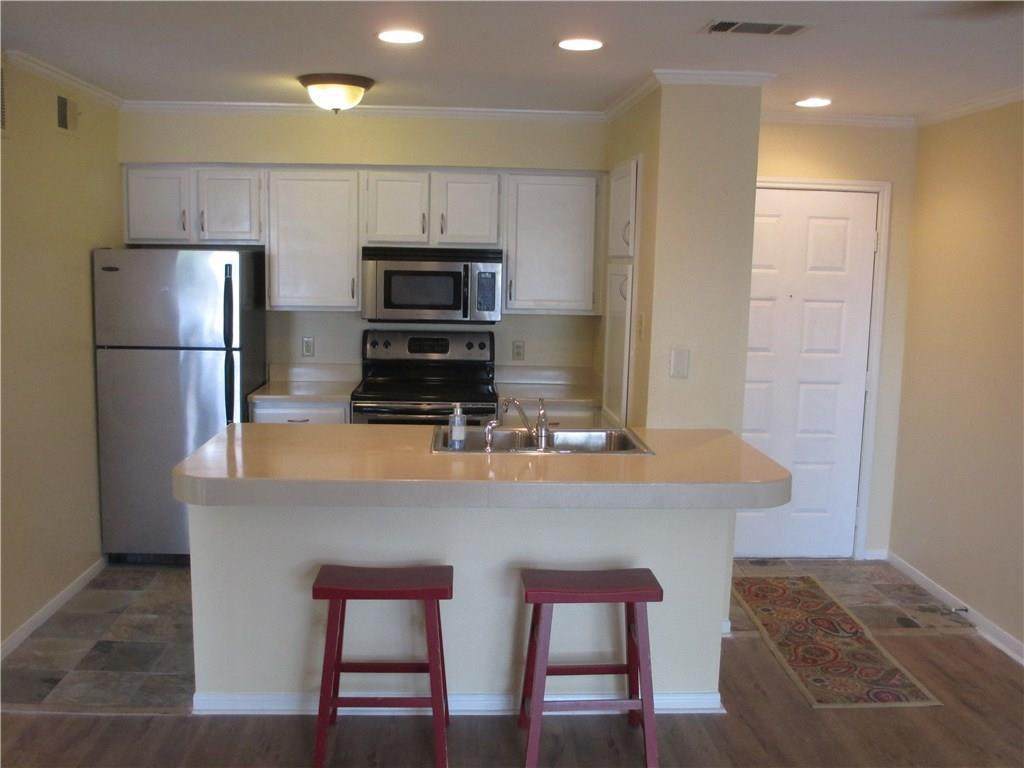 8888 Tallwood Dr - Photo 1