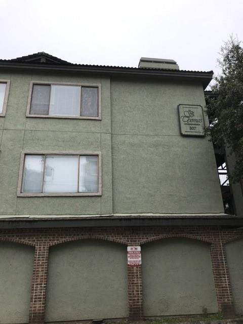 807 25th St - Photo 1