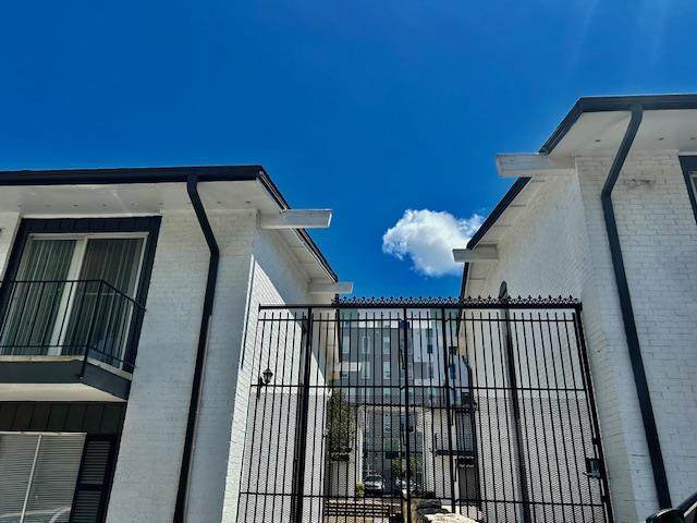 2610 Salado St - Photo 1