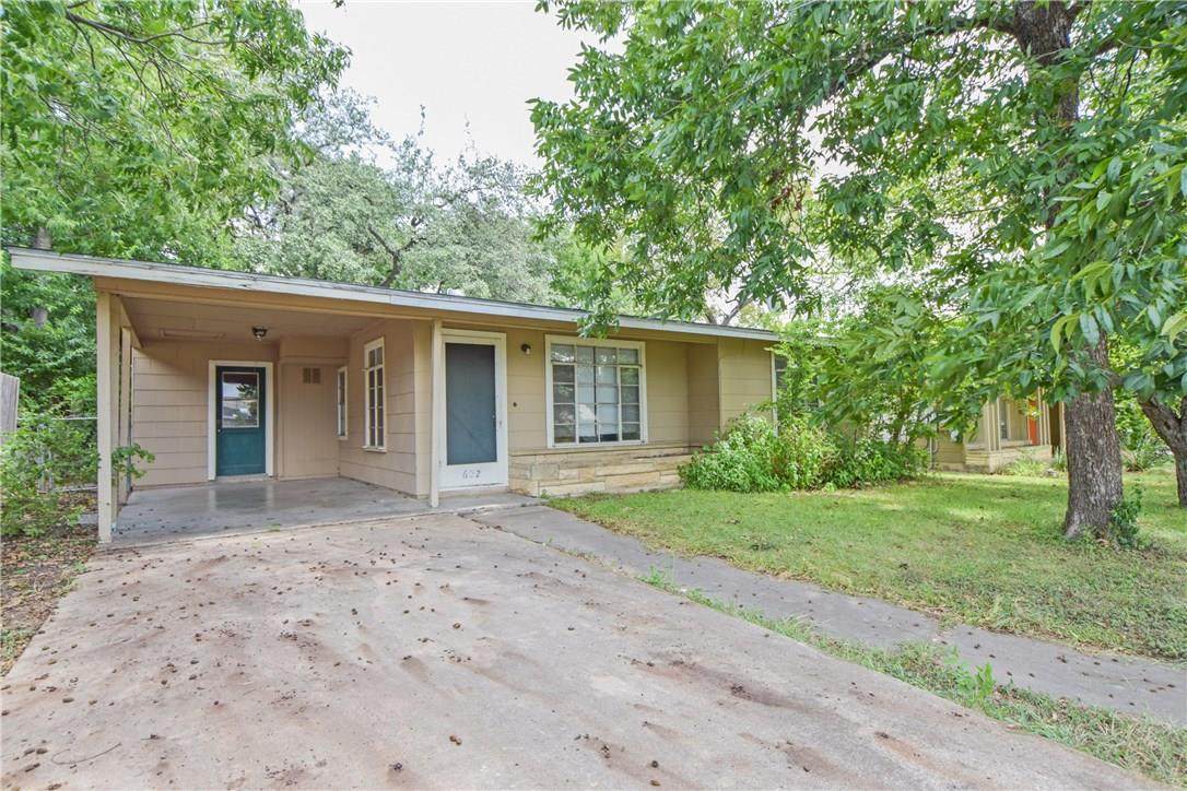 602 Hammack Dr - Photo 1