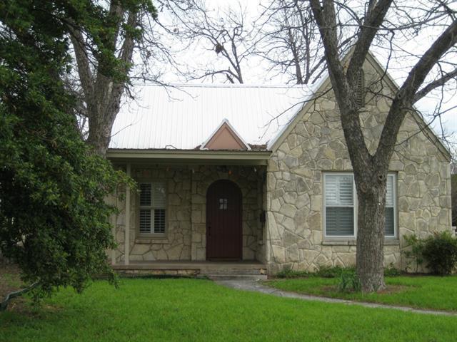 3901 Red River St - Photo 1