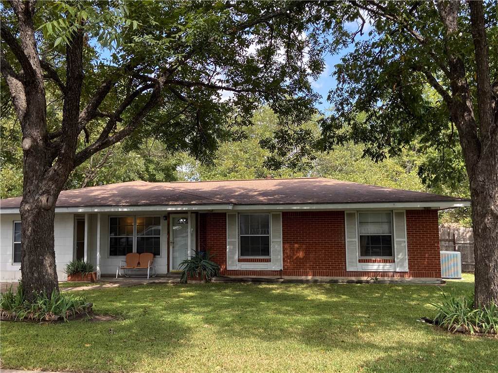 304 Lola Dr - Photo 1