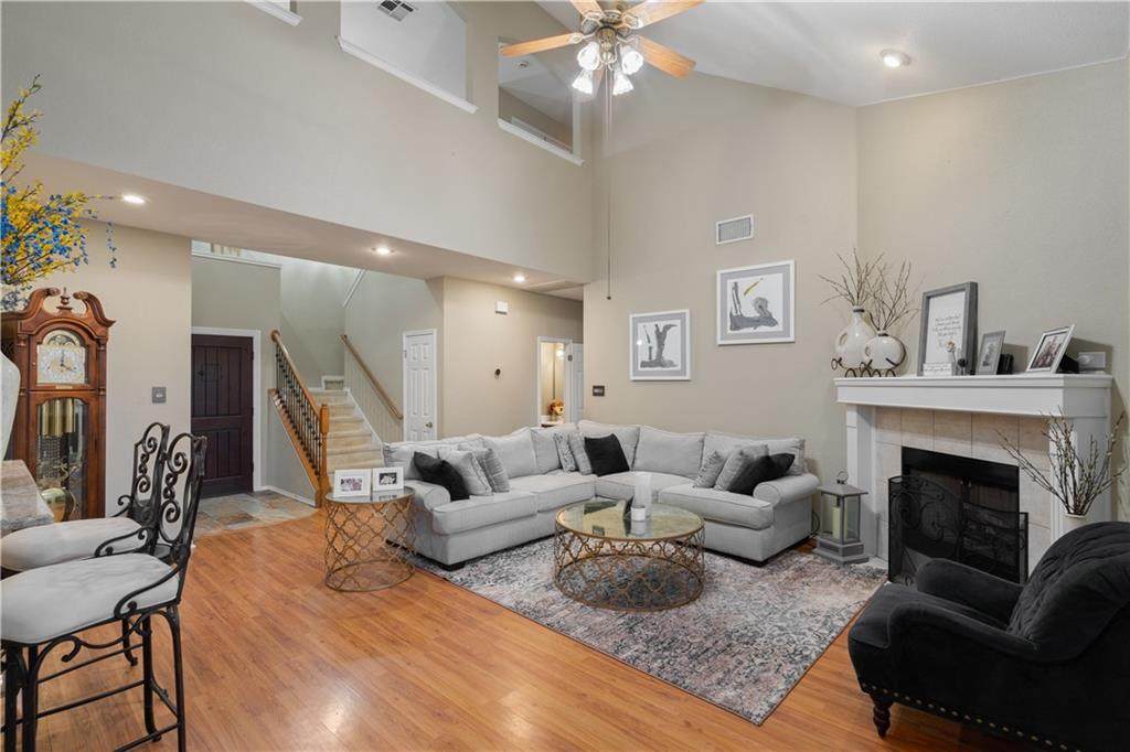 1525 Bergamont Dr - Photo 1