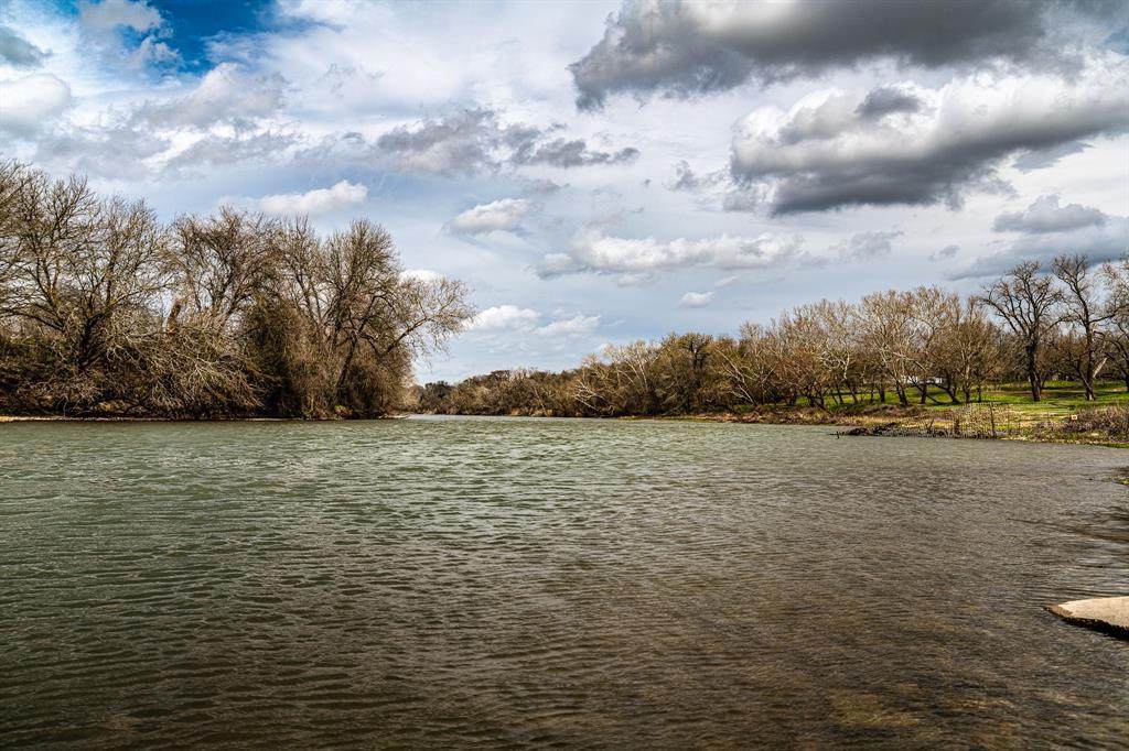 https://bt-photos.global.ssl.fastly.net/austin/orig_boomver_1_4256031-2.jpg
