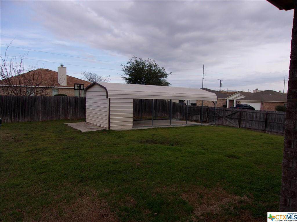713 White Hawk Trl - Photo 1